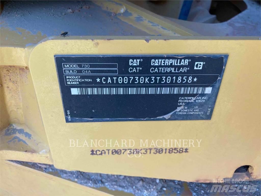 CAT 730 ساحبات مفصلية