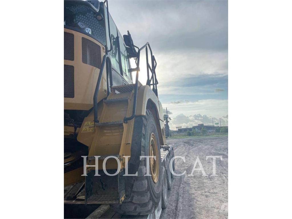CAT 730 ساحبات مفصلية