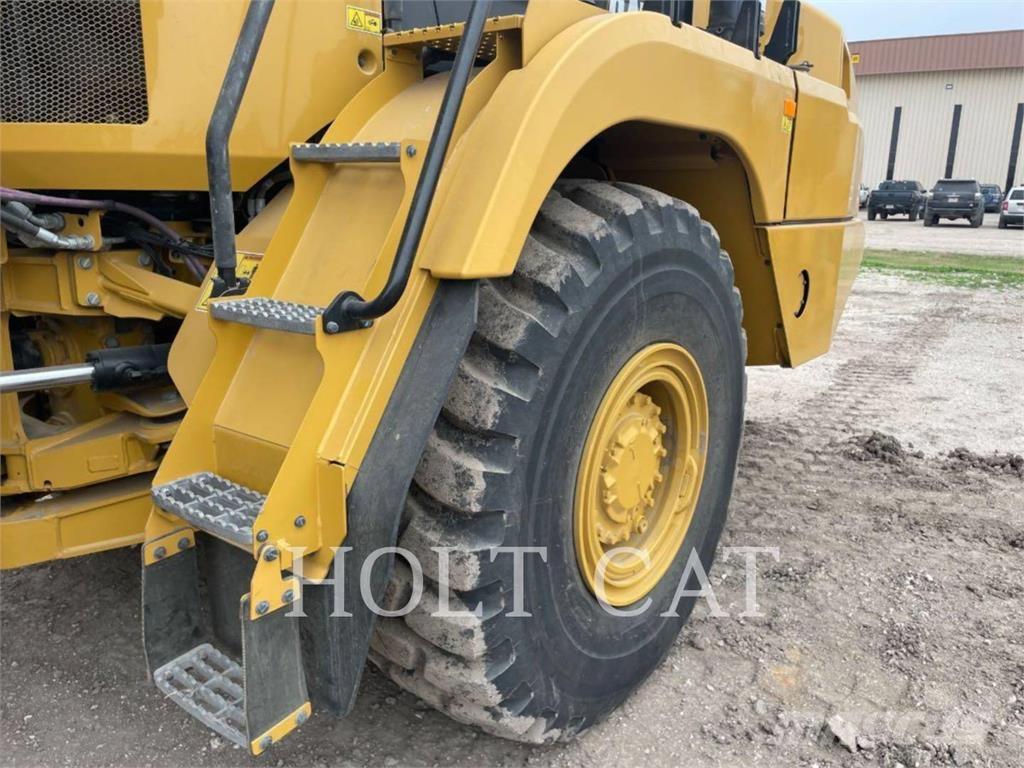 CAT 730 ساحبات مفصلية