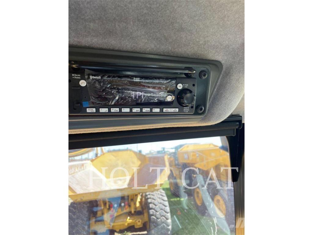 CAT 730 ساحبات مفصلية