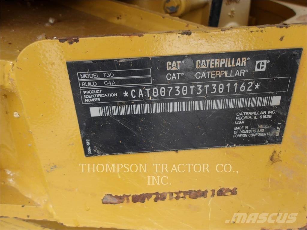 CAT 730 ساحبات مفصلية