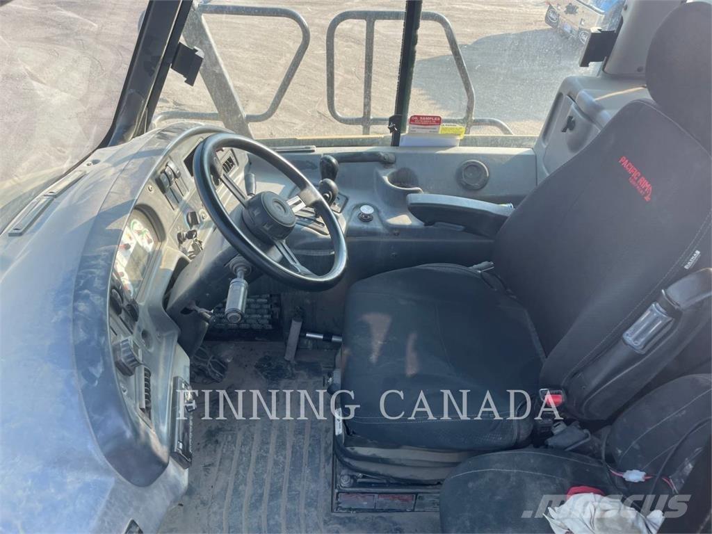 CAT 730 ساحبات مفصلية