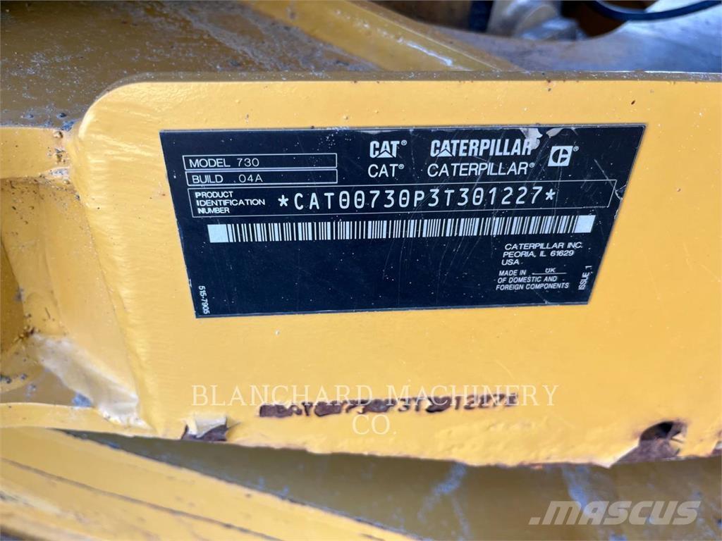 CAT 730 ساحبات مفصلية