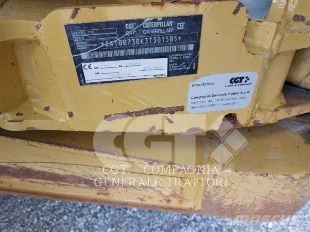 CAT 730 ساحبات مفصلية