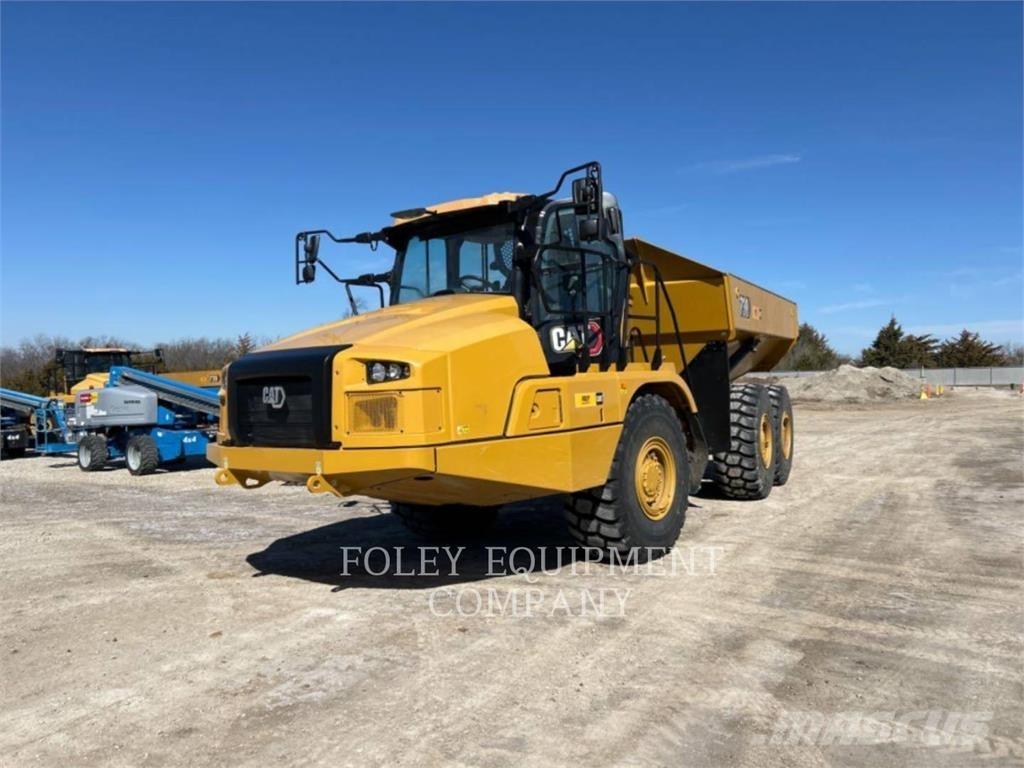 CAT 730-04 ساحبات مفصلية