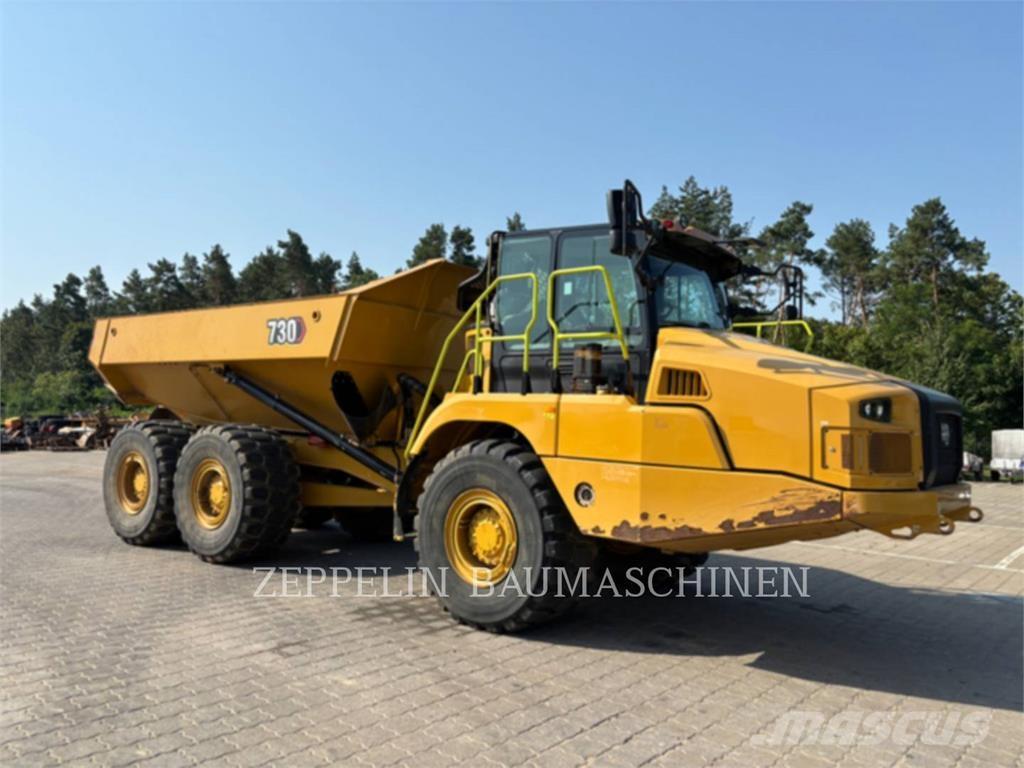 CAT 730-04A ساحبات مفصلية