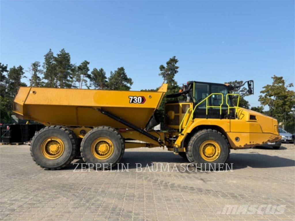 CAT 730-04A ساحبات مفصلية