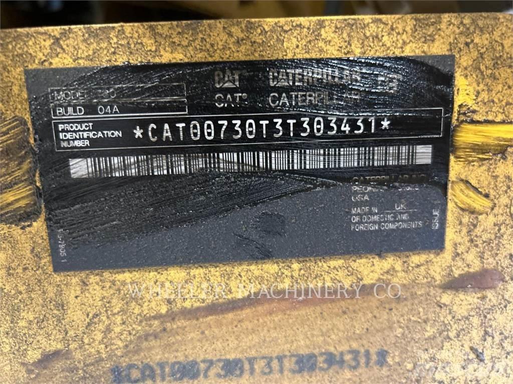 CAT 730 TG ساحبات مفصلية