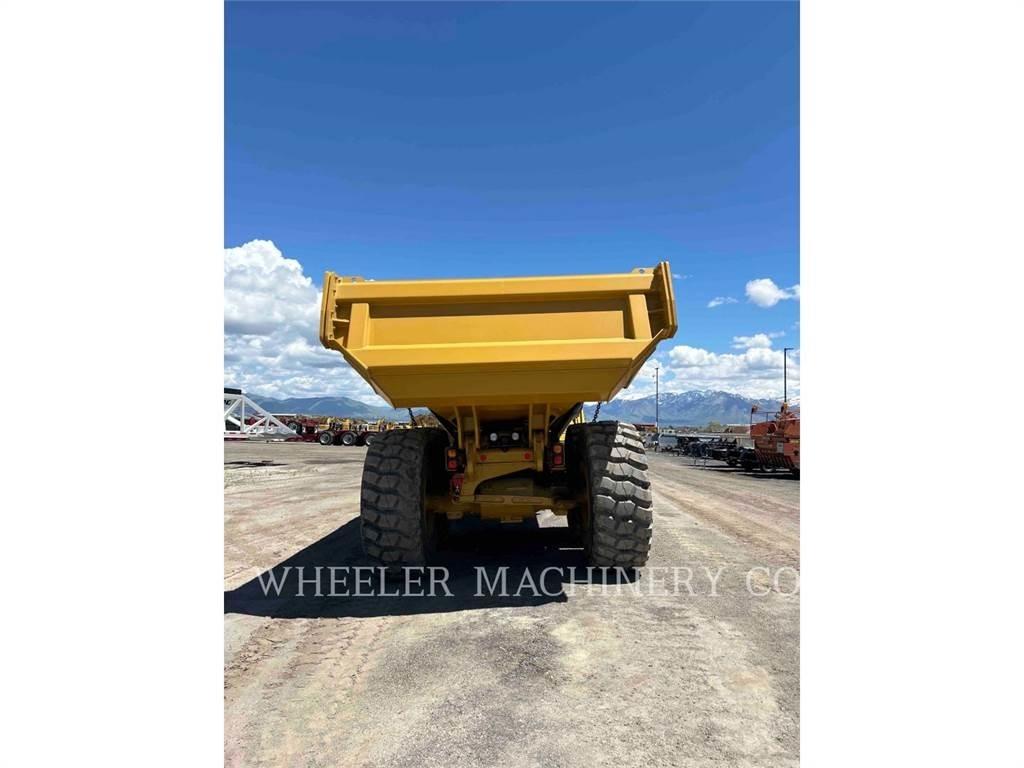CAT 730 TG ساحبات مفصلية