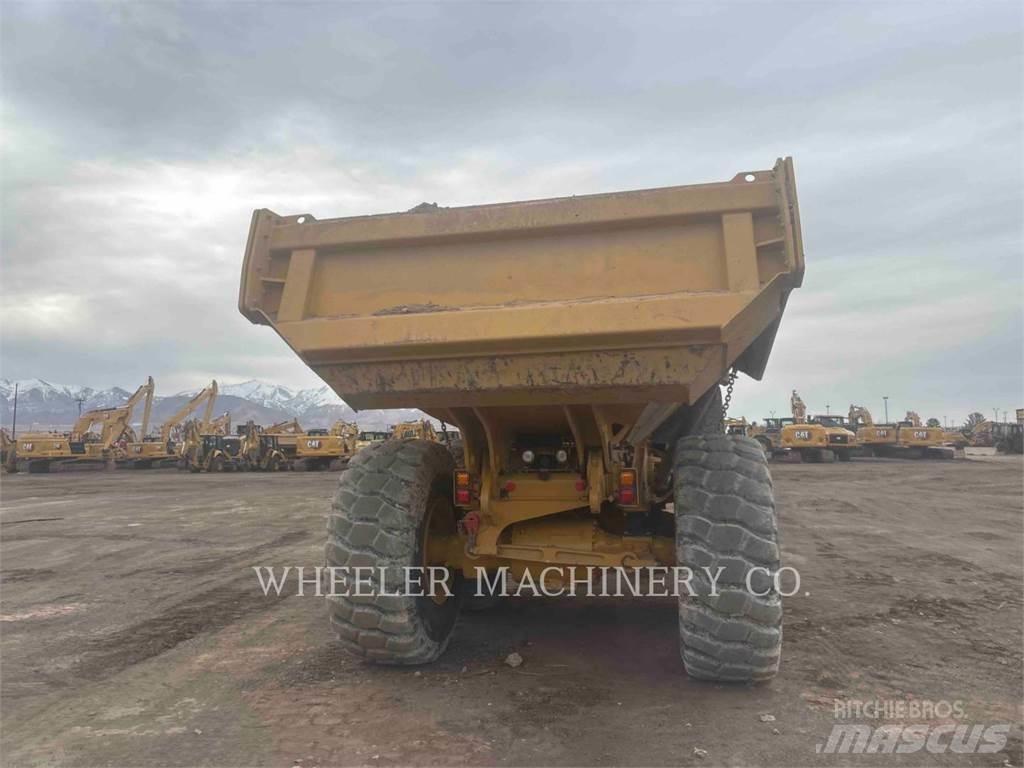 CAT 730 TG ساحبات مفصلية