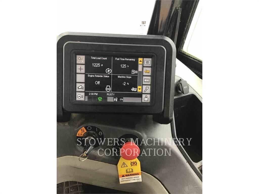 CAT 73004 ساحبات مفصلية