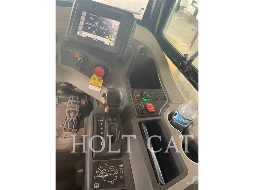 CAT 73004 ساحبات مفصلية