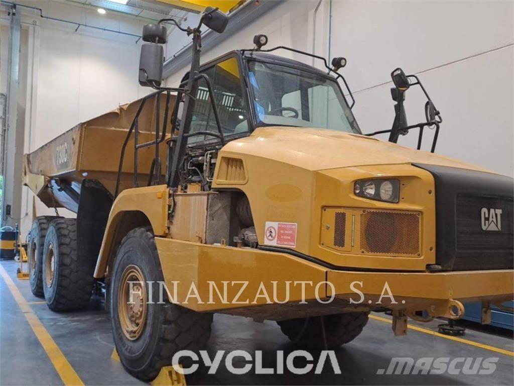 CAT 730C ساحبات مفصلية