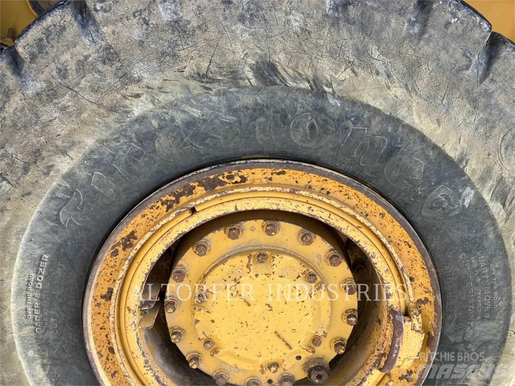 CAT 730C WT ساحبات مفصلية