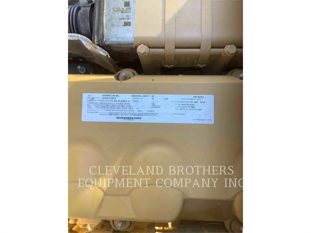 CAT 730C WW صهاريج مياه