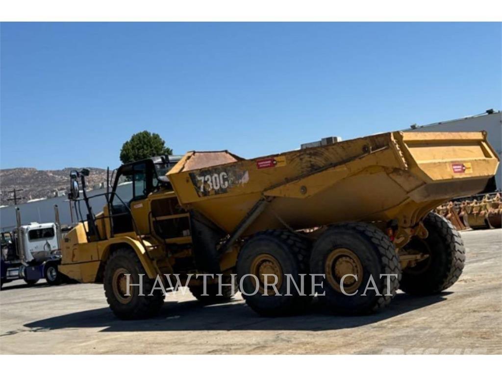 CAT 730C2 ساحبات مفصلية