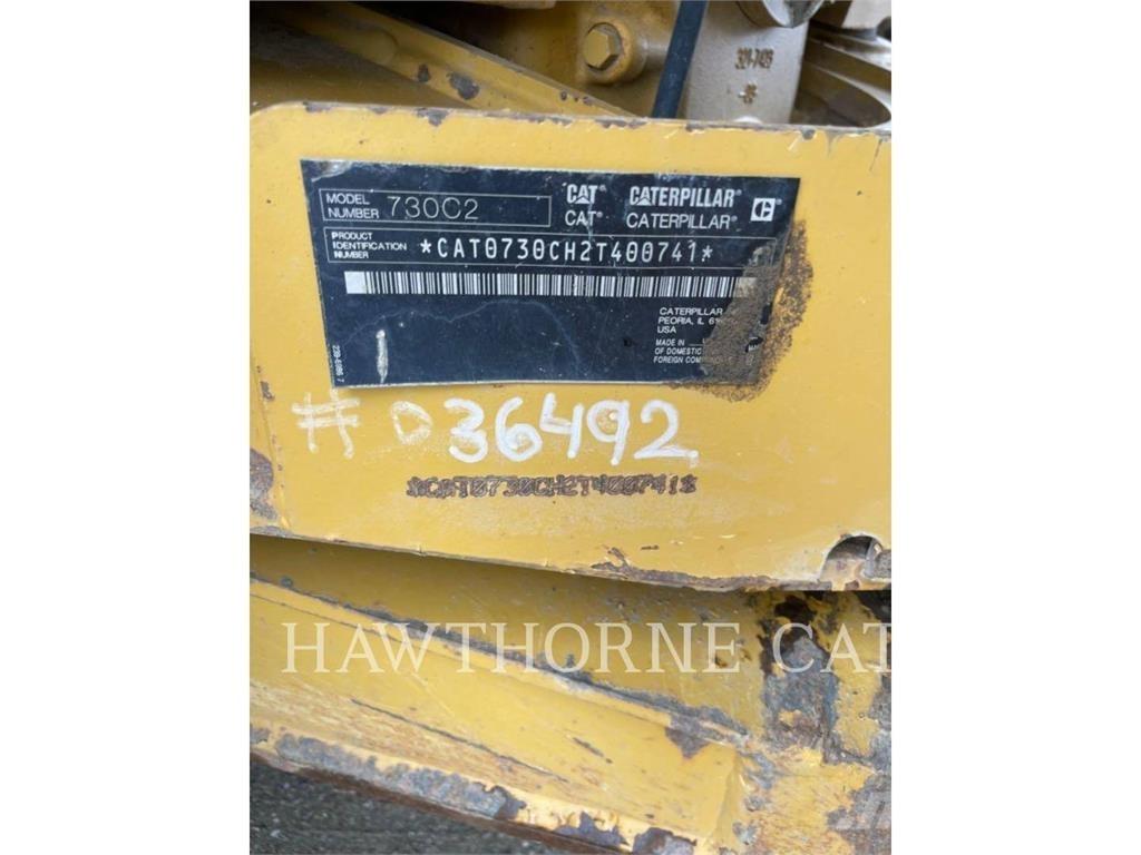CAT 730C2 ساحبات مفصلية