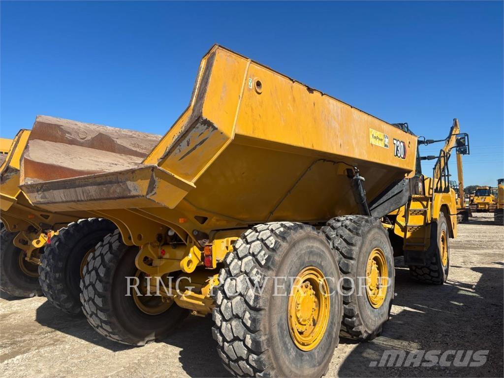 CAT 730TG ساحبات مفصلية