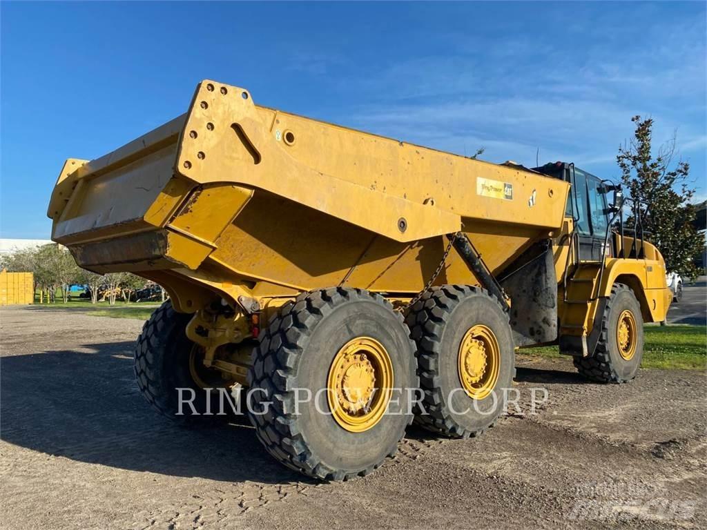 CAT 730WW شاحنات ذات صهاريج