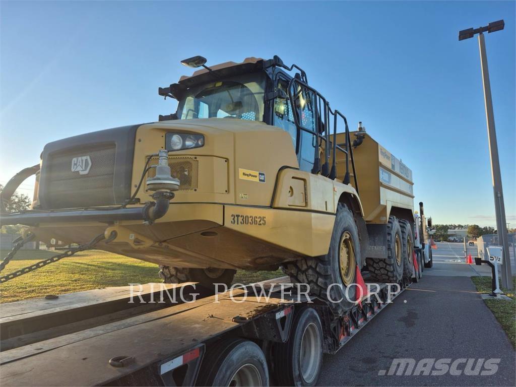 CAT 730WW شاحنات ذات صهاريج