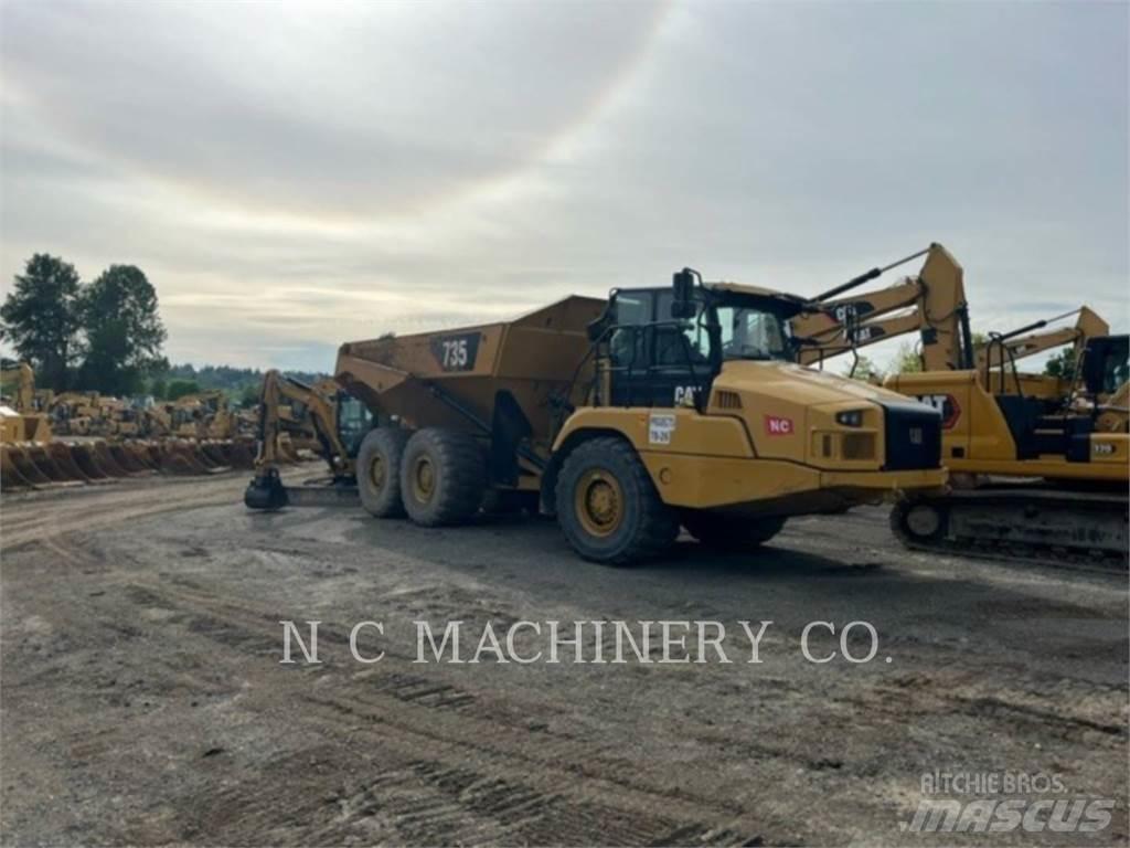 CAT 735 شاحنات قلابة