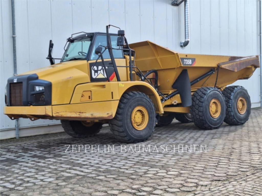 CAT 735B ساحبات مفصلية