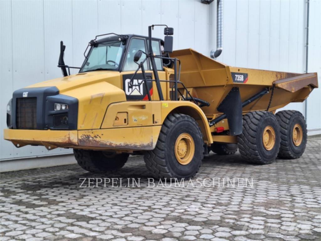 CAT 735B ساحبات مفصلية