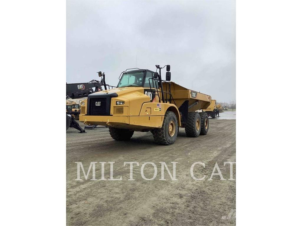 CAT 735C ساحبات مفصلية