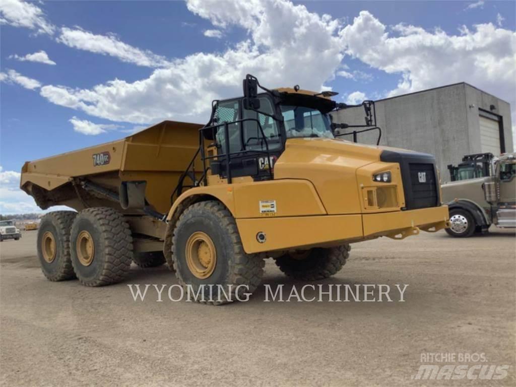 CAT 740 GC ساحبات مفصلية