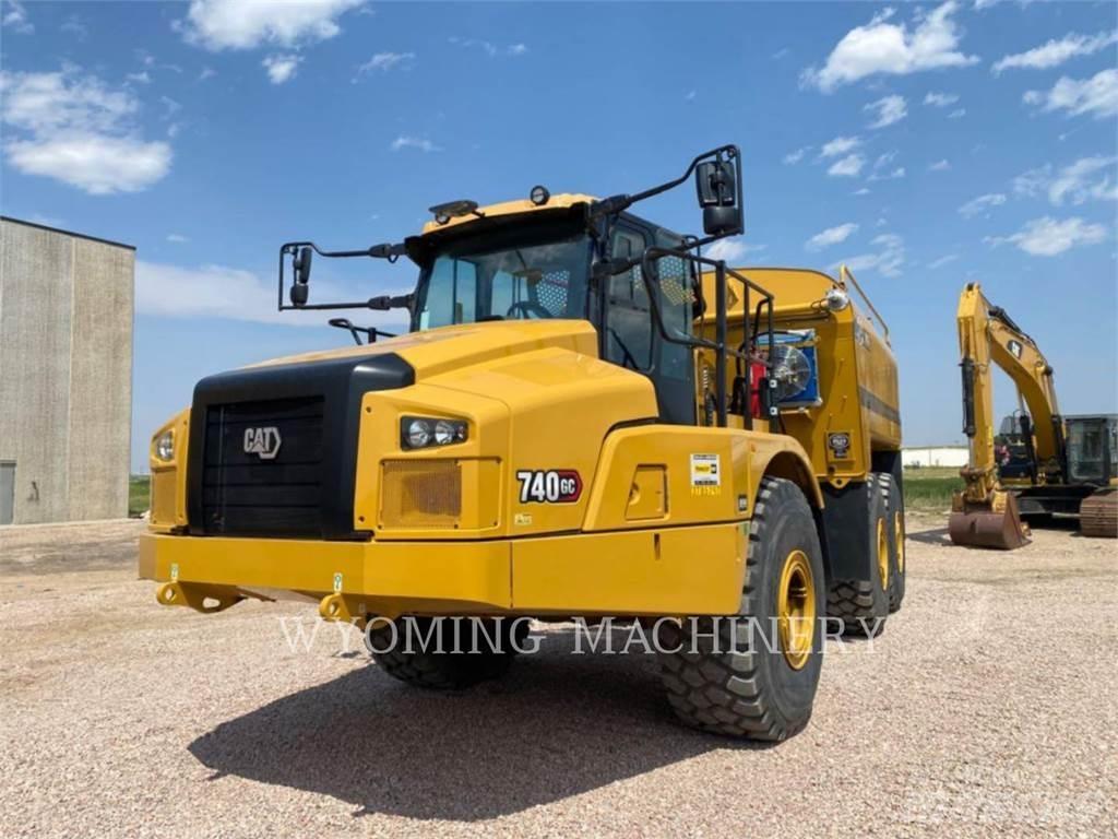 CAT 740 GC ساحبات مفصلية