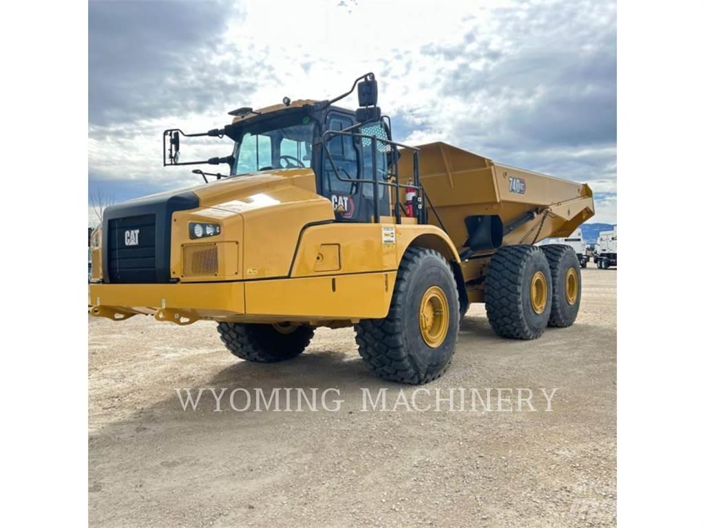 CAT 740 GC ساحبات مفصلية