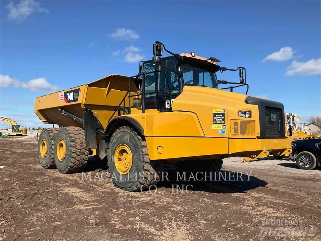 CAT 740 GC ساحبات مفصلية