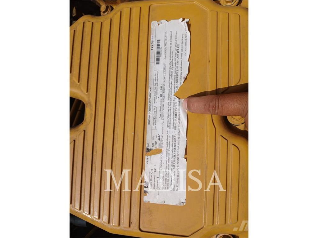 CAT 740 GC ساحبات مفصلية