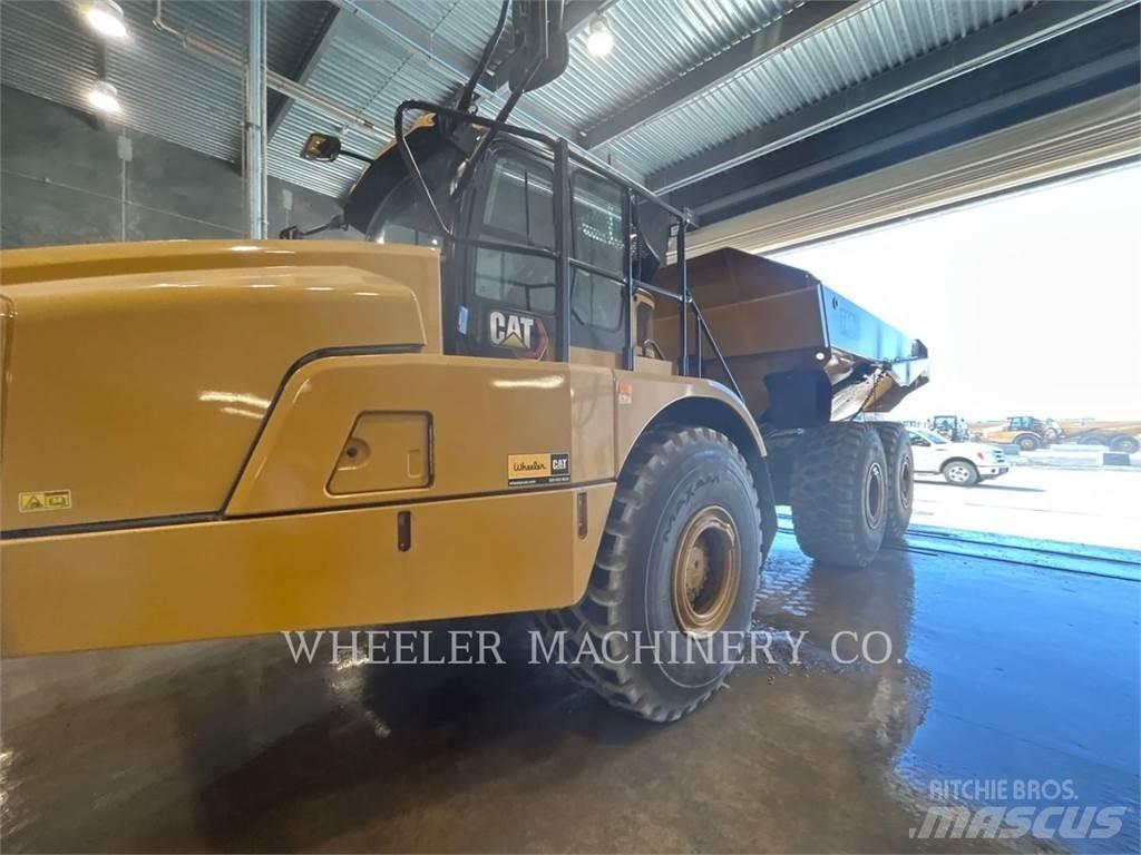 CAT 740 GC TG ساحبات مفصلية