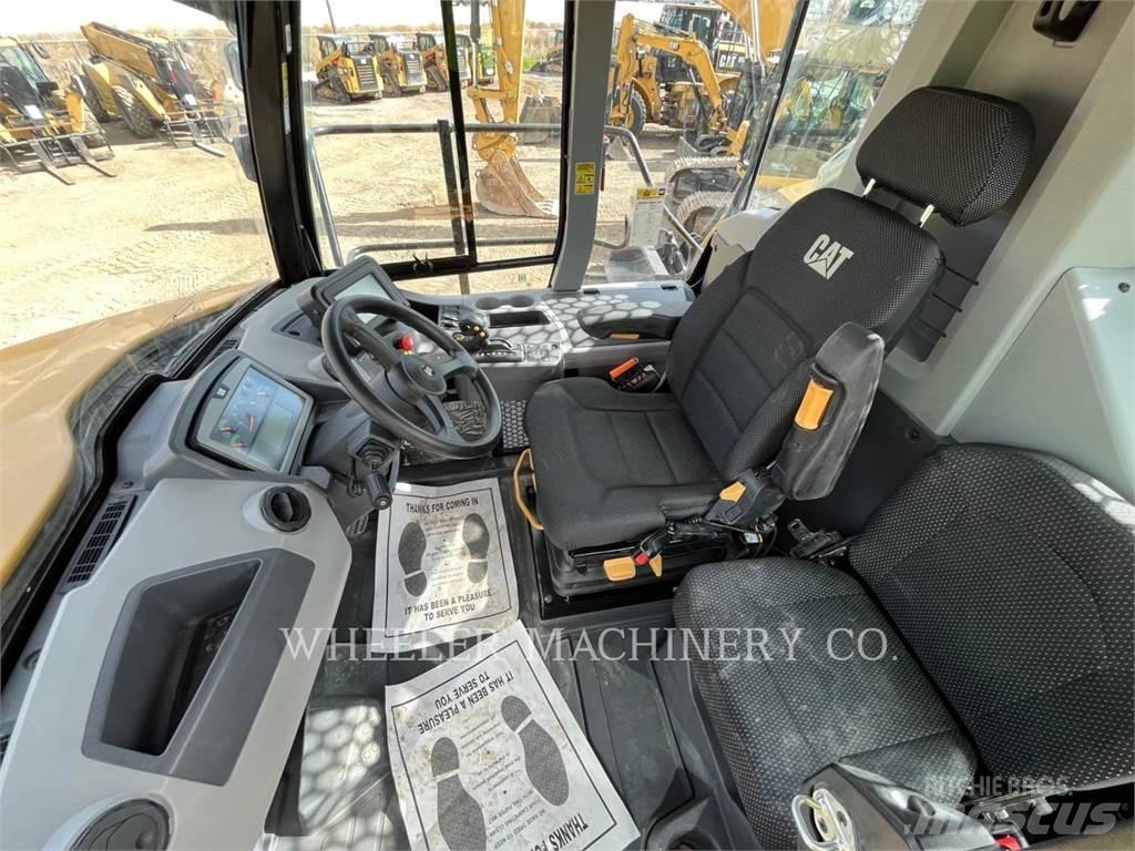 CAT 740 GC TG ساحبات مفصلية