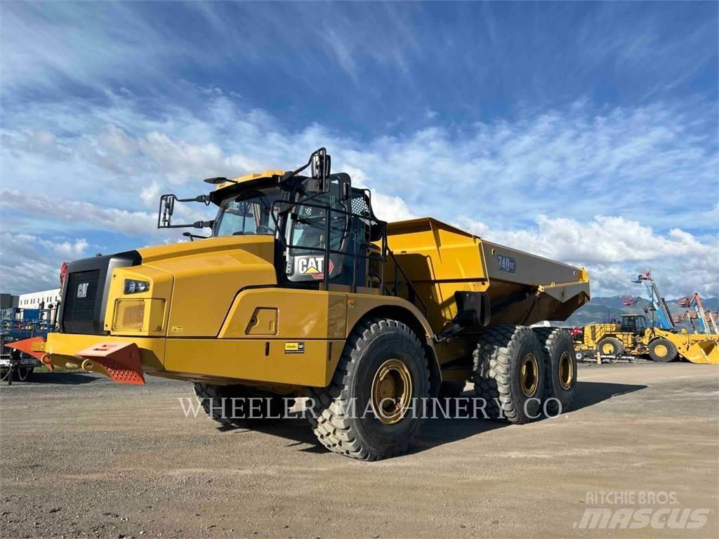 CAT 740 GC TG ساحبات مفصلية