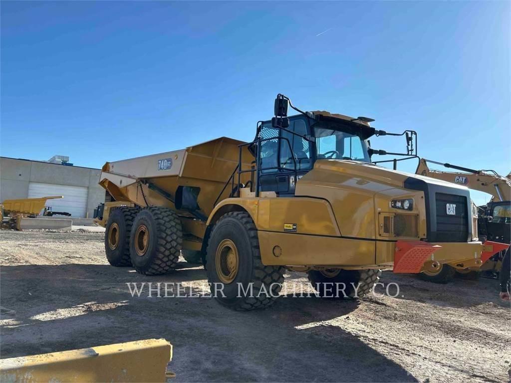 CAT 740 GC TG ساحبات مفصلية