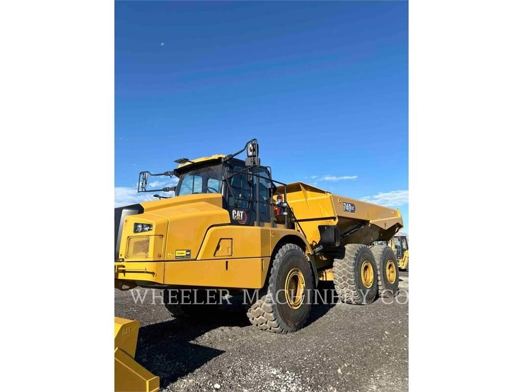 CAT 740 GC TG ساحبات مفصلية