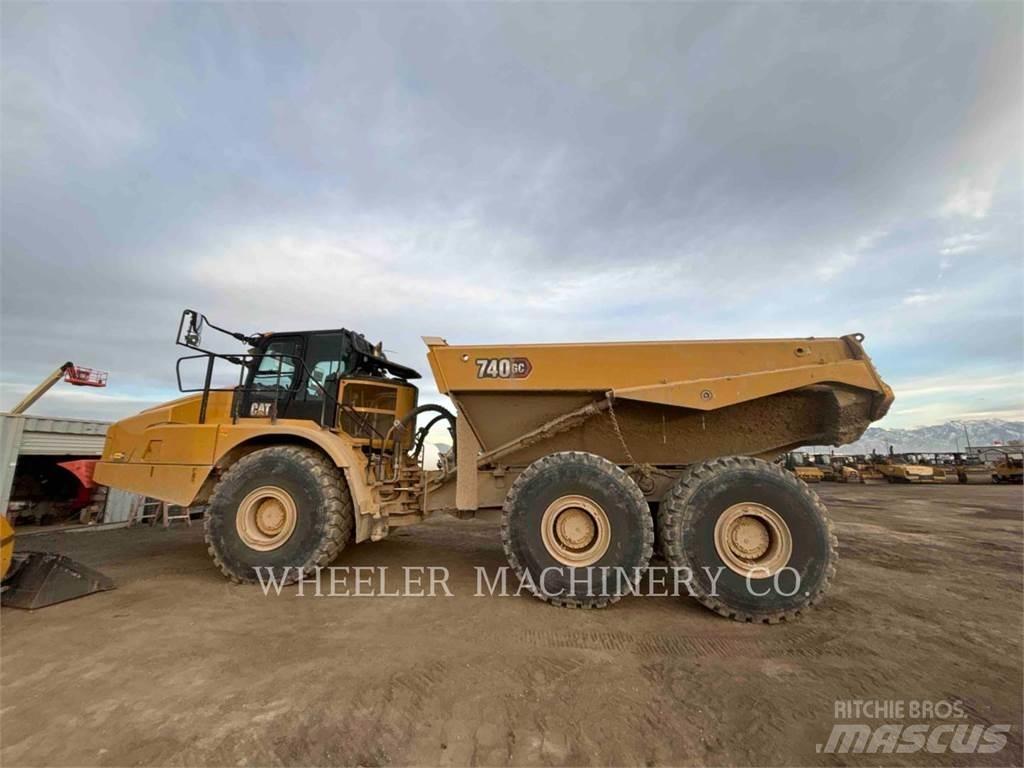 CAT 740 GC TG ساحبات مفصلية