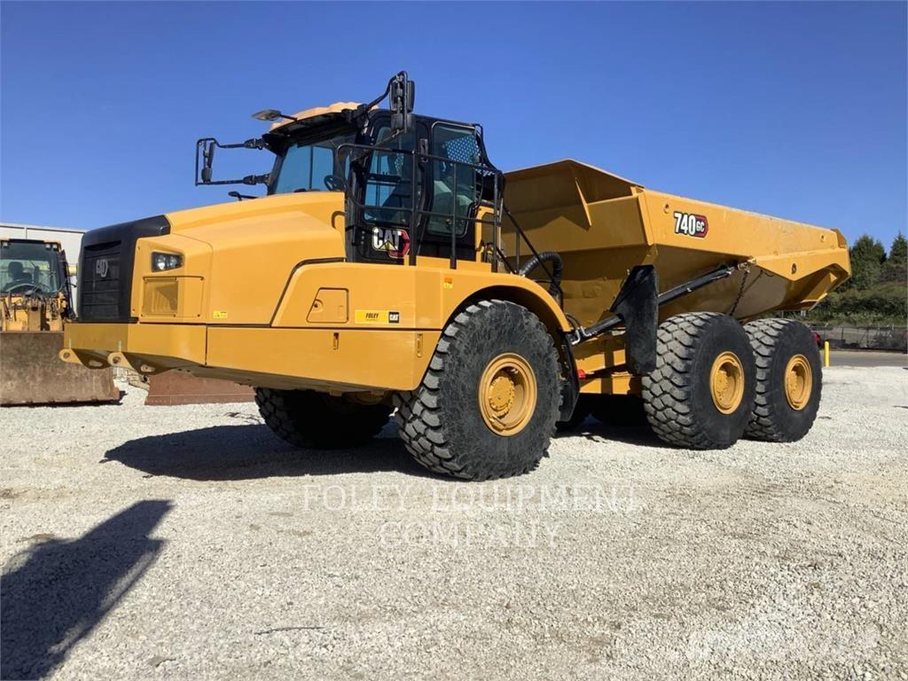 CAT 74004GC ساحبات مفصلية