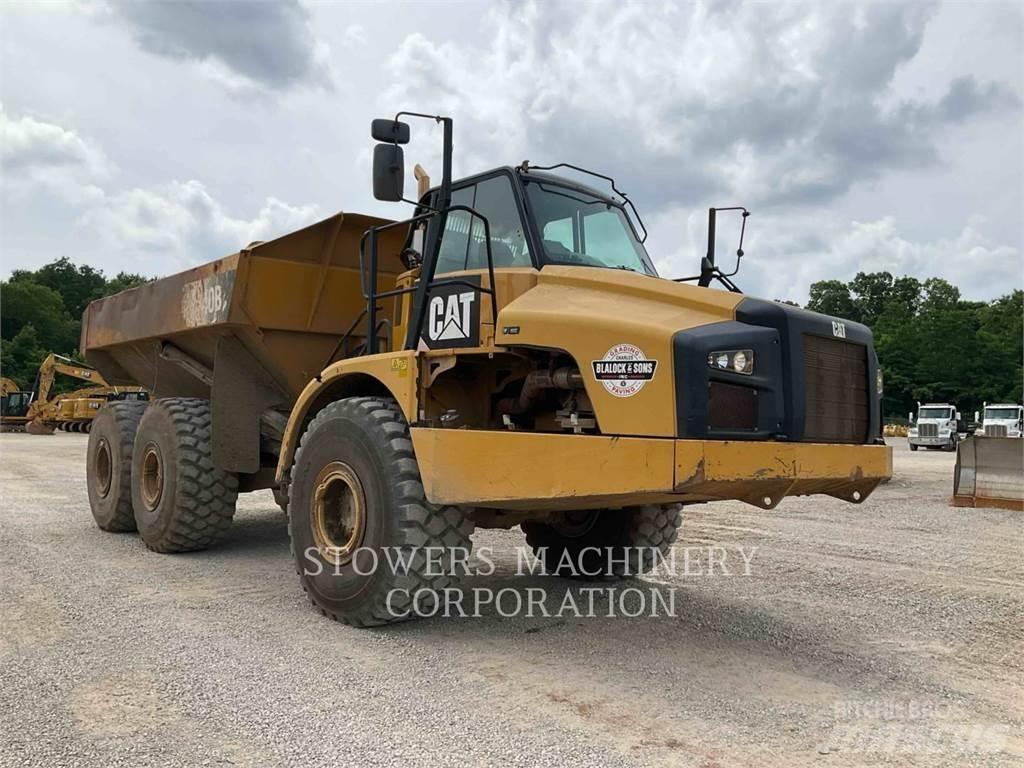 CAT 740B ساحبات مفصلية