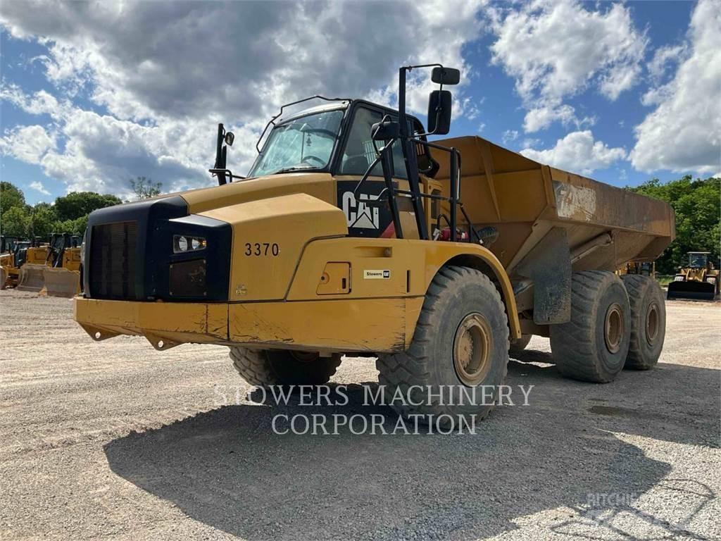 CAT 740B ساحبات مفصلية
