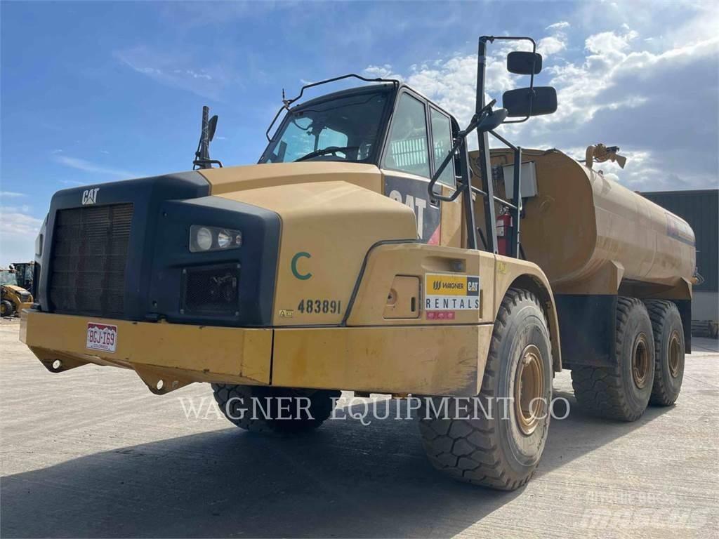 CAT 740B WT صهاريج مياه