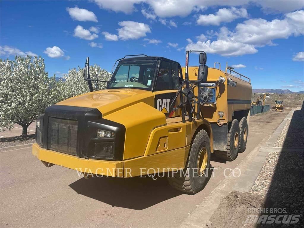 CAT 740B WT صهاريج مياه