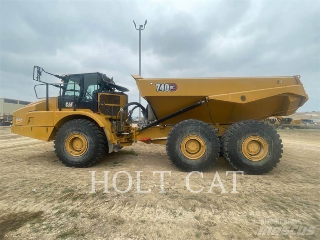 CAT 740GC ساحبات مفصلية