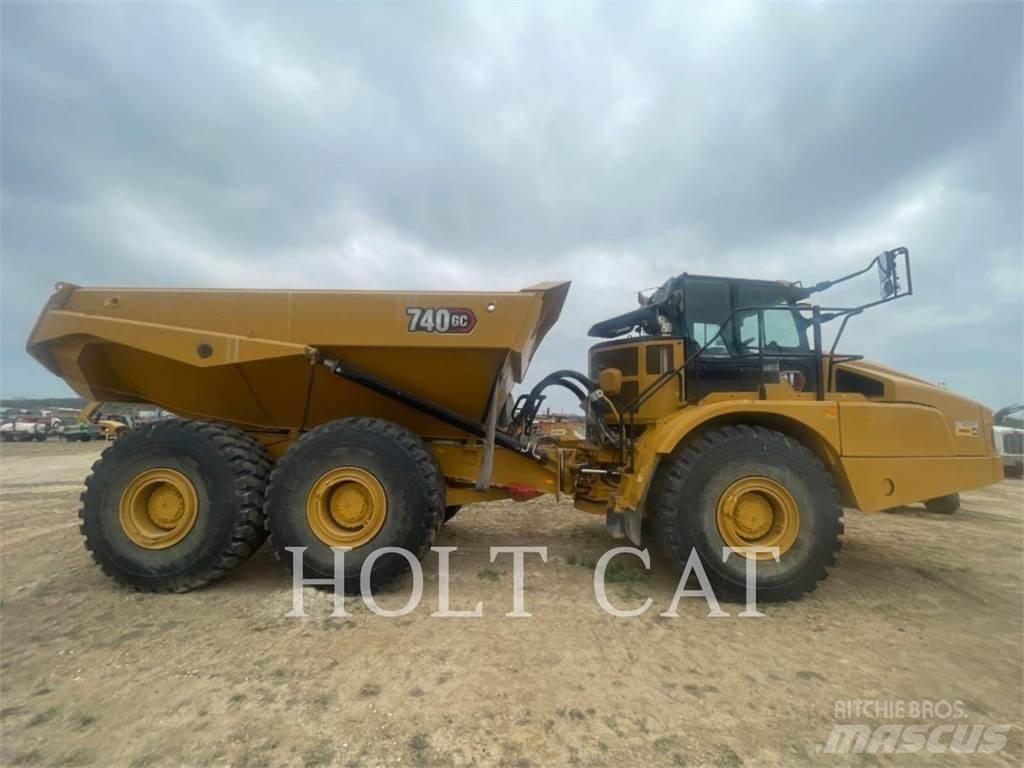 CAT 740GC ساحبات مفصلية
