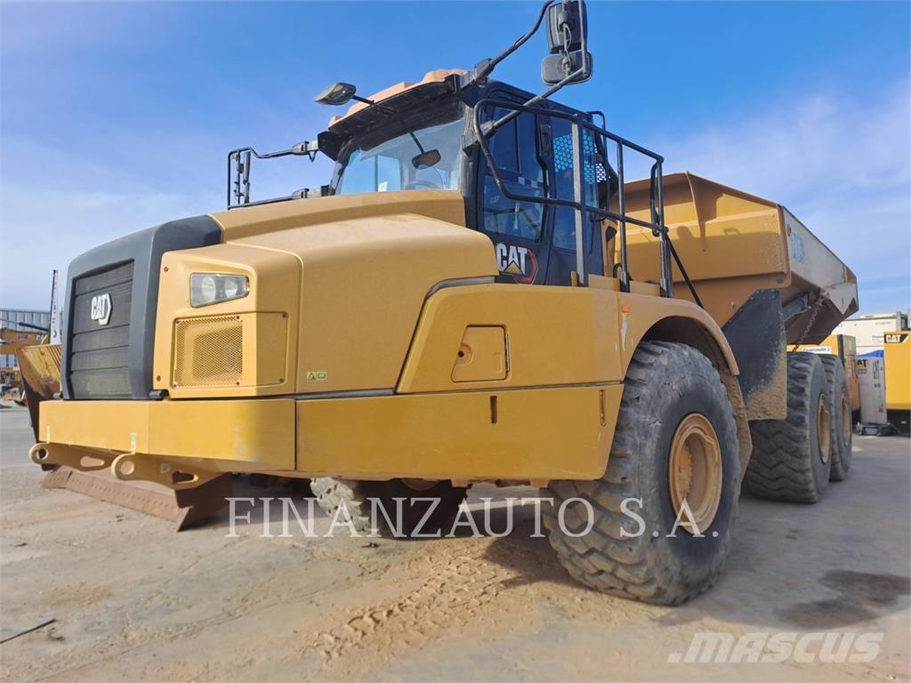 CAT 740GC ساحبات مفصلية