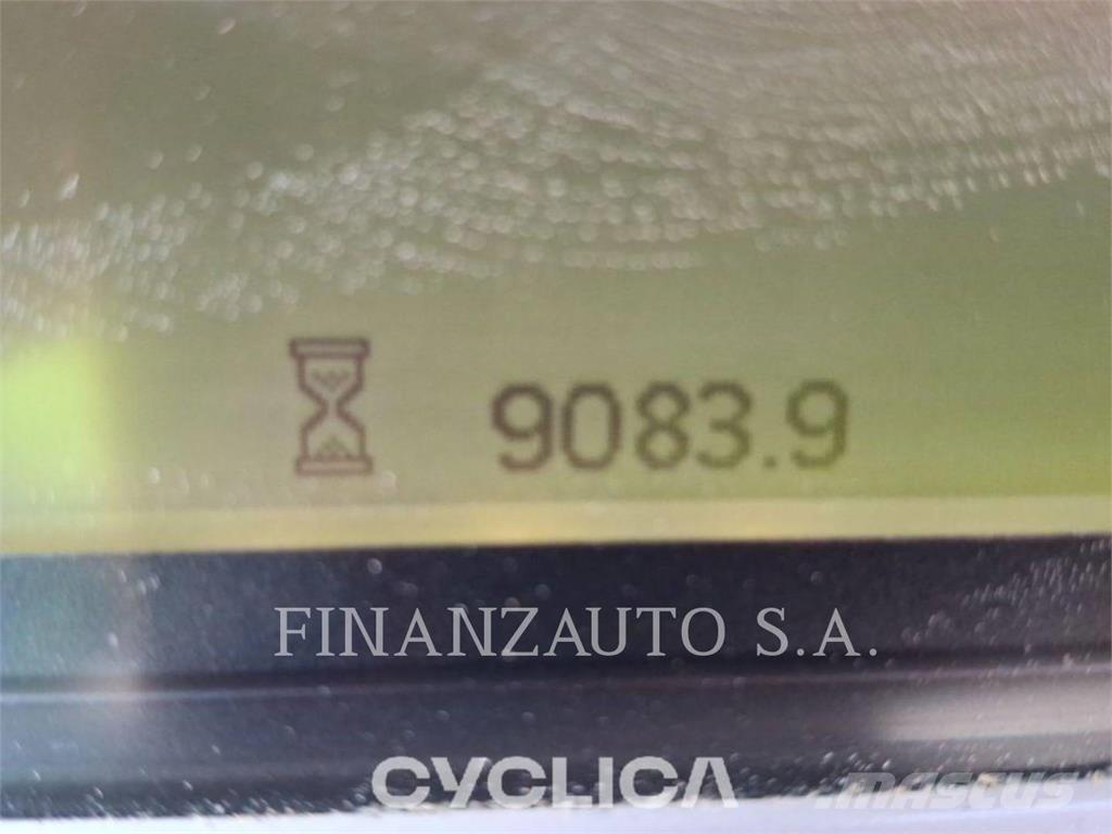 CAT 740GC ساحبات مفصلية