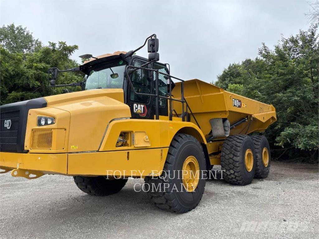 CAT 740GC-04 ساحبات مفصلية