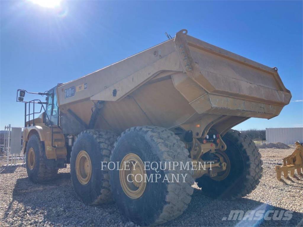 CAT 740GC-04 ساحبات مفصلية